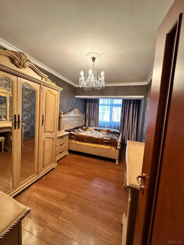 Satılır 3 otaqlı mənzil 92 m²
