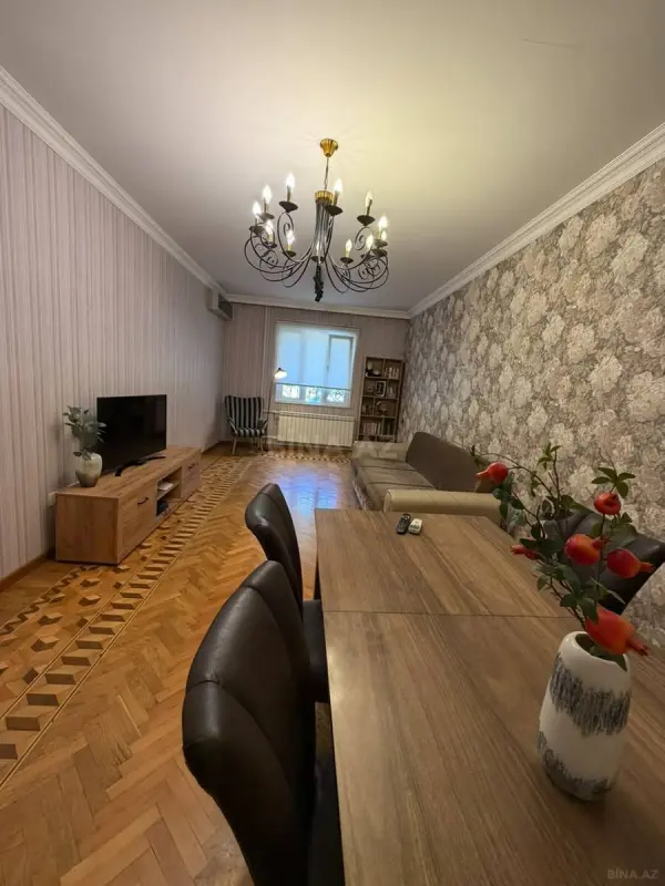 Satılır 3 otaqlı mənzil 95 m²