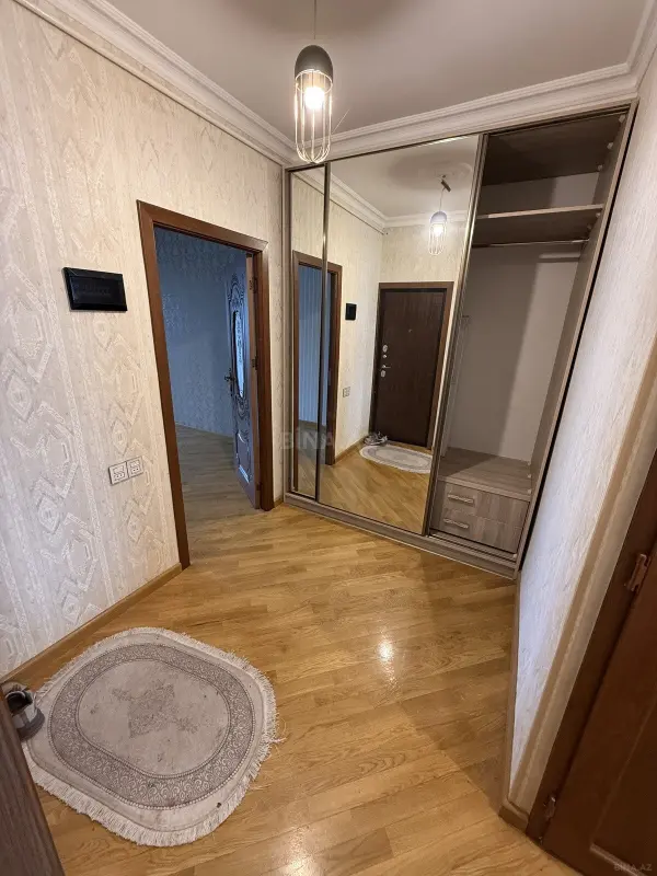 Satılır 2 otaqlı mənzil 65 m²