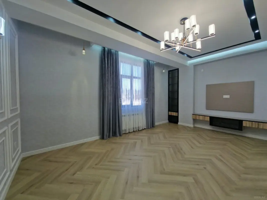 Satılır 2 otaqlı mənzil 77 m²