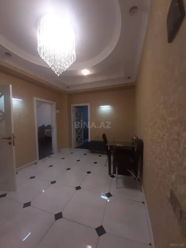 Satılır 3 otaqlı mənzil 120 m²