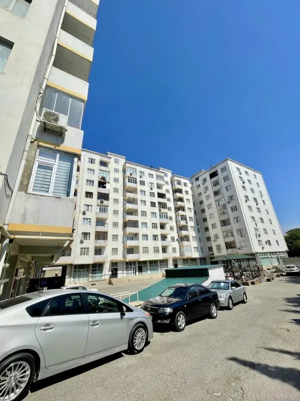 Satılır 2 otaqlı mənzil 70 m²