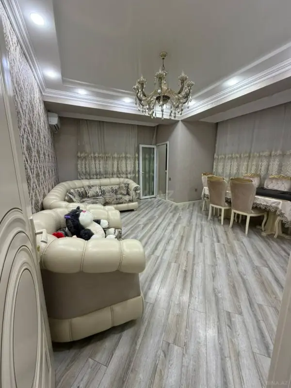 Kirayə verilir 2 otaqlı mənzil 85 m²