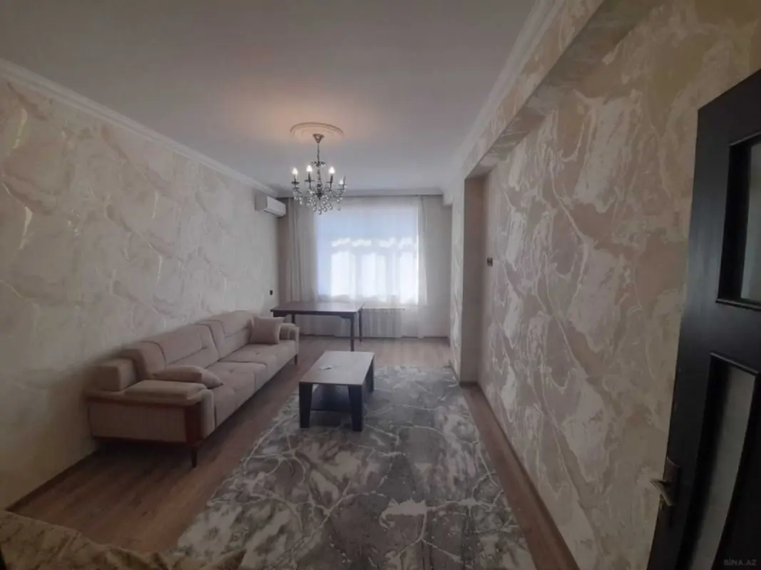 Satılır 2 otaqlı mənzil 68 m²
