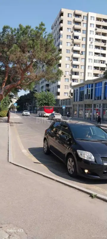 Satılır 3 otaqlı mənzil 116 m²