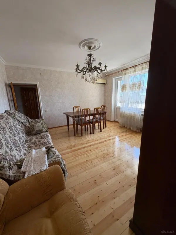 Kirayə verilir 4 otaqlı mənzil 100 m²