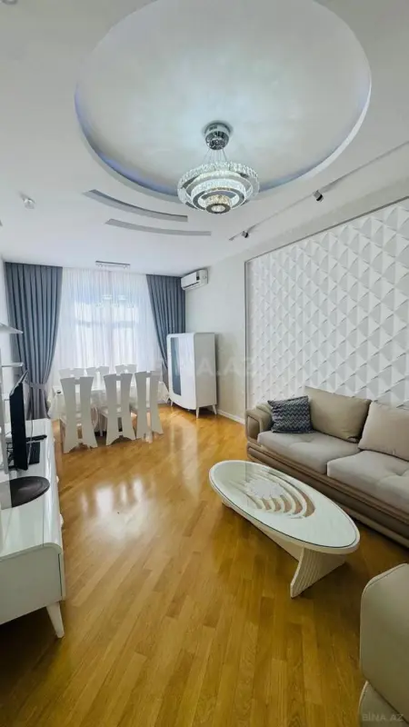 Kirayə verilir 3 otaqlı mənzil 120 m²