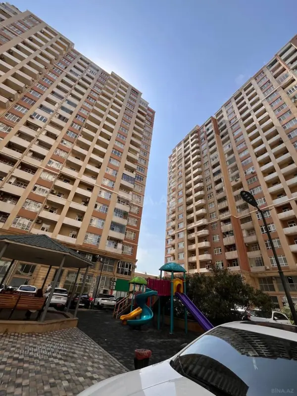 Kirayə verilir 2 otaqlı mənzil 96 m²