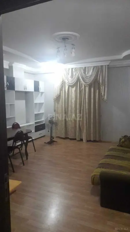Kirayə verilir 2 otaqlı mənzil 56 m²