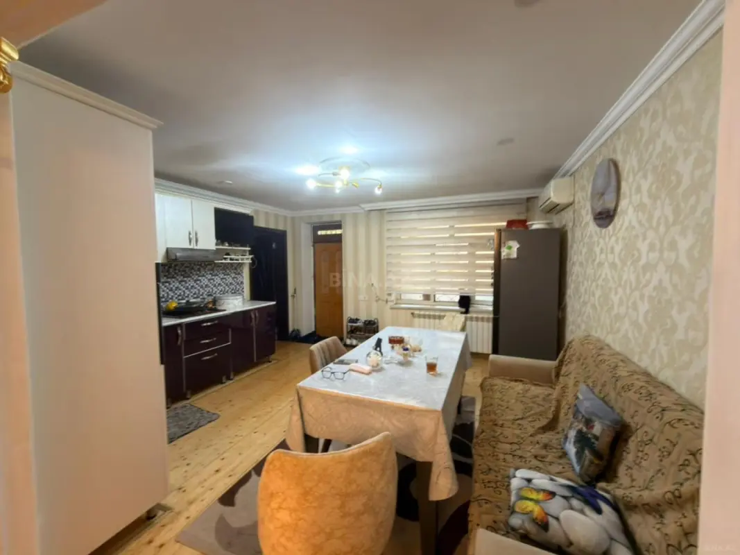 Satılır 4 otaqlı mənzil 95 m²