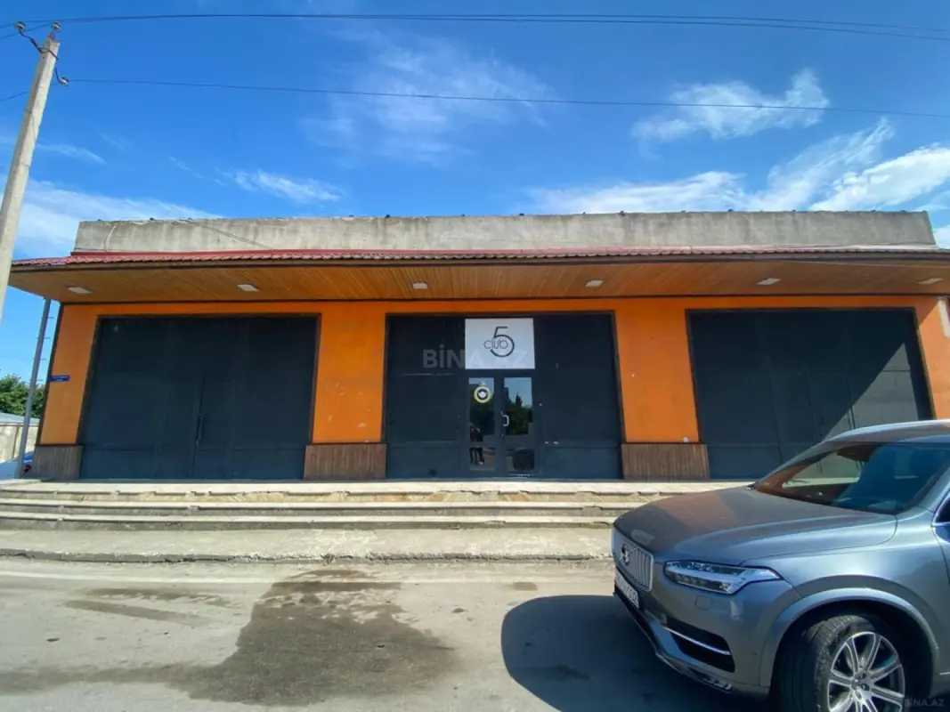 Kirayə verilir obyekt 245 m²