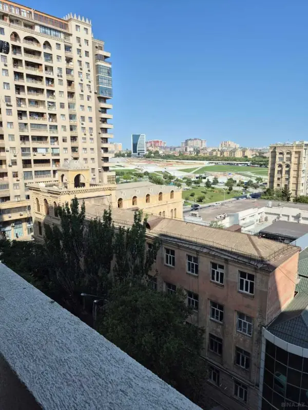 Kirayə verilir 2 otaqlı mənzil 100 m²