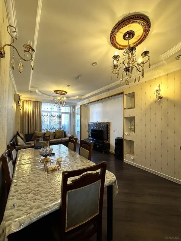Satılır 3 otaqlı mənzil 105 m²