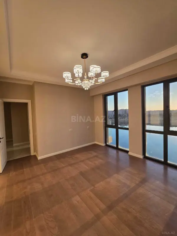 Satılır 3 otaqlı mənzil 83 m²