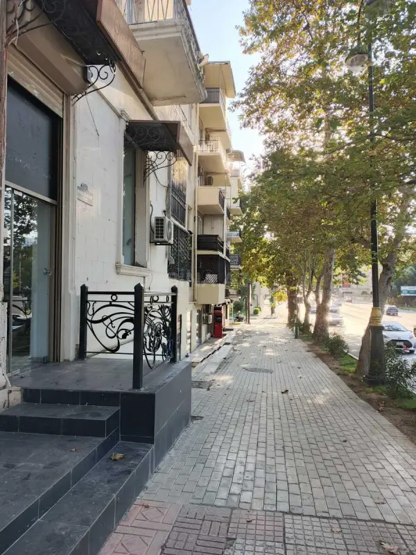 Kirayə verilir obyekt 230 m²
