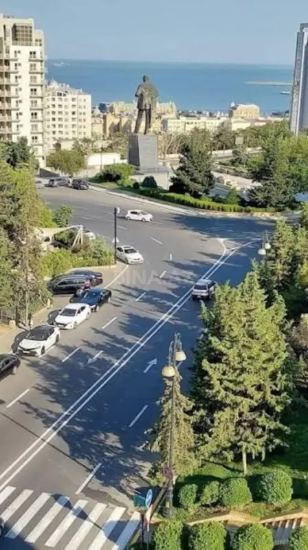 Kirayə verilir 2 otaqlı mənzil 50 m²