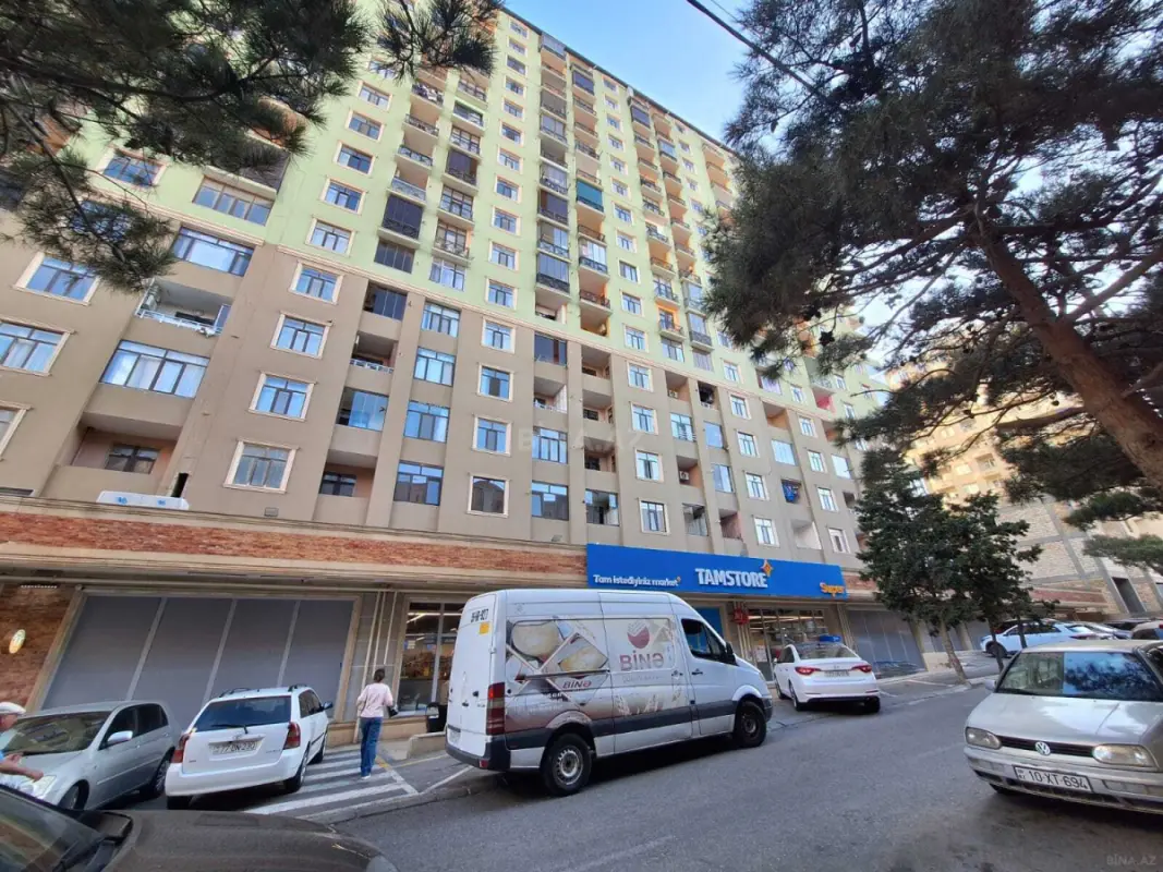 Satılır 3 otaqlı mənzil 156 m²