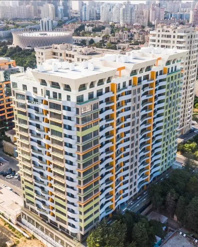 Satılır 4 otaqlı mənzil 248 m²