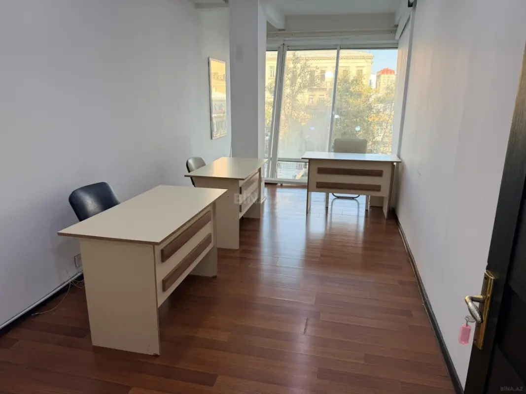 Kirayə verilir 1 otaqlı ofis 18 m²