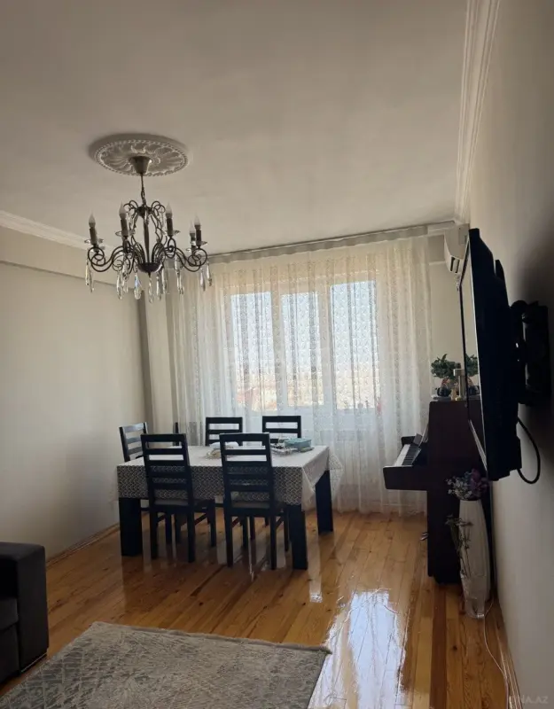 Satılır 2 otaqlı mənzil 67 m²