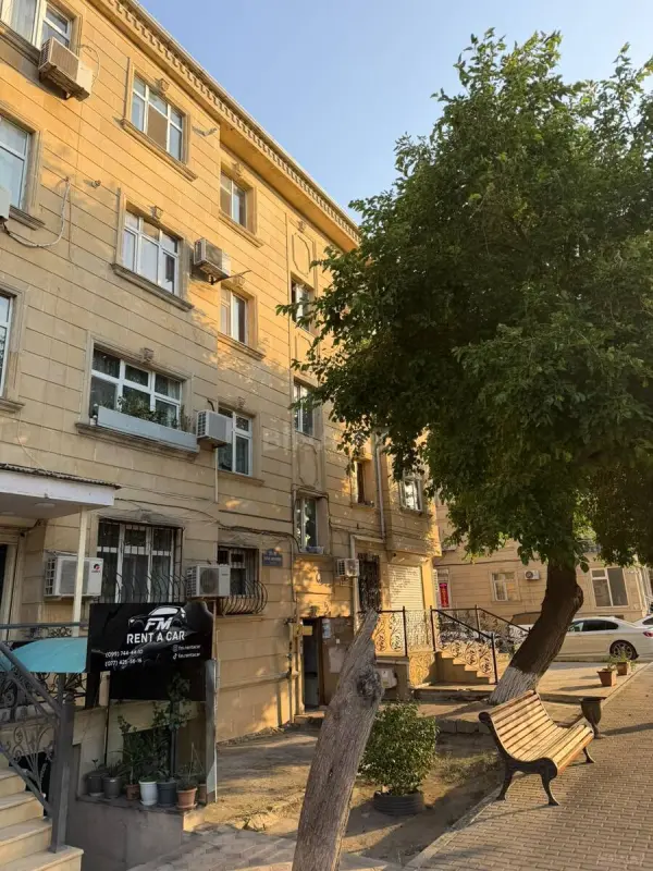 Satılır 3 otaqlı mənzil 60 m²