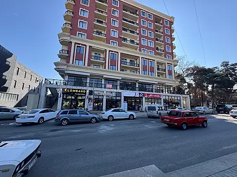 Kirayə verilir obyekt 355 m² — Bakı 355.00 m²