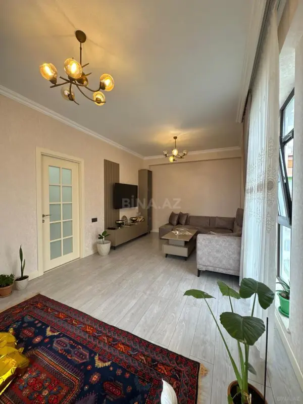 Satılır 3 otaqlı mənzil 98 m²
