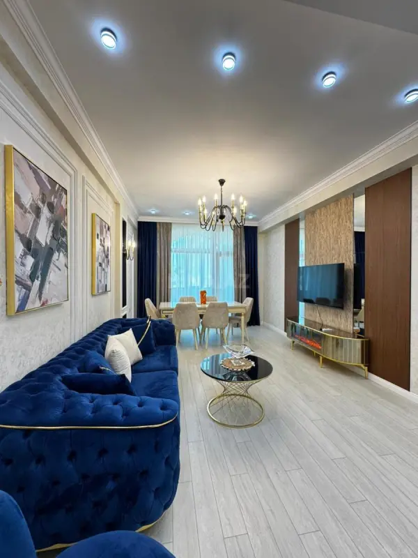 Satılır 3 otaqlı mənzil 112 m²