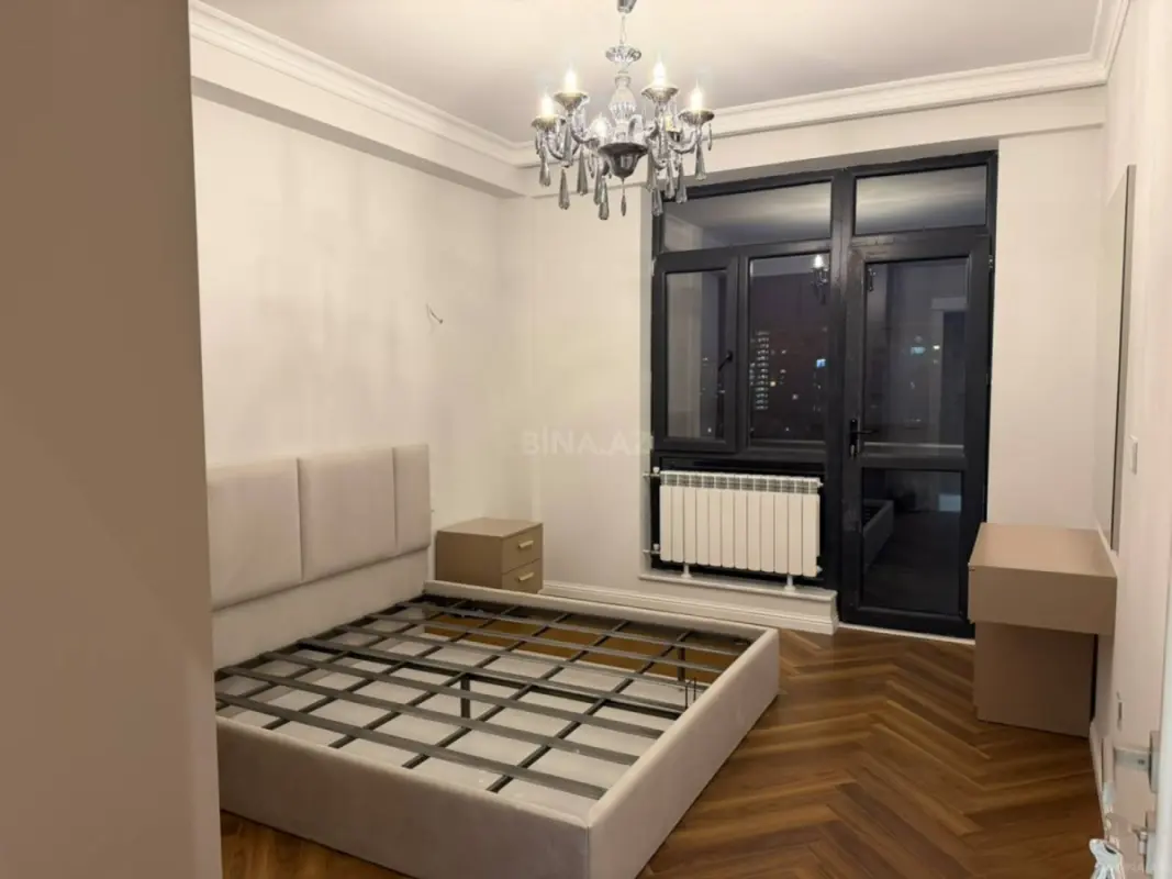Kirayə verilir 1 otaqlı mənzil 71 m²