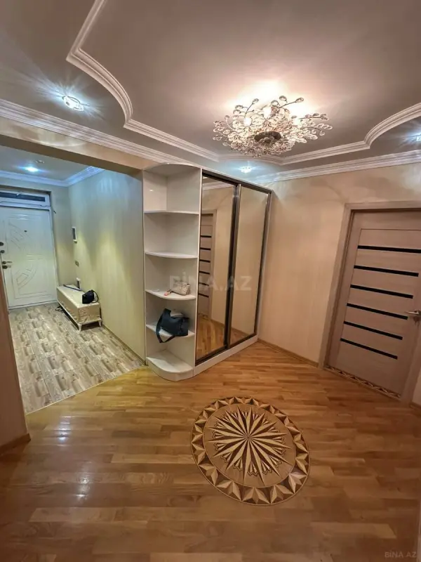 Satılır 3 otaqlı mənzil 92 m²