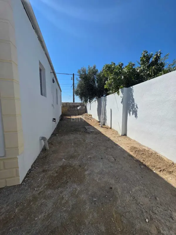 Satılır 4 otaqlı həyət evi 140 m²