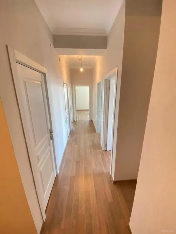 Satılır 3 otaqlı mənzil 76 m²