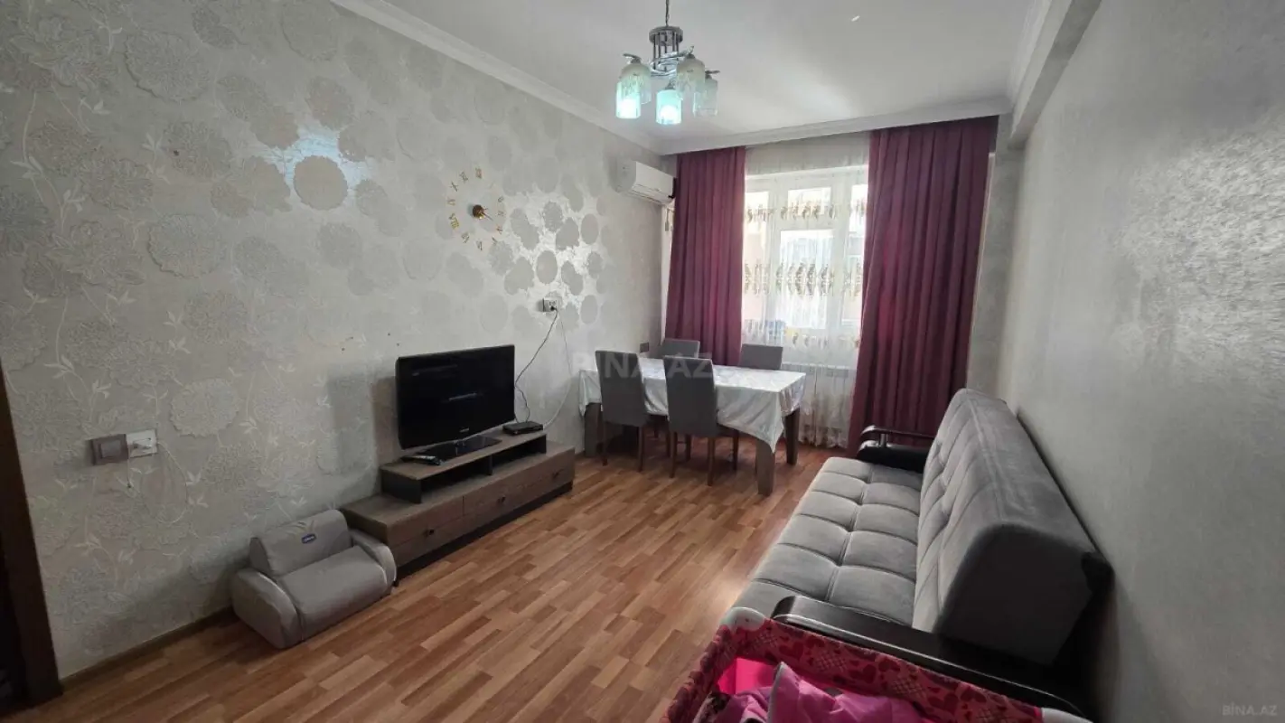 Satılır 2 otaqlı mənzil 70 m²