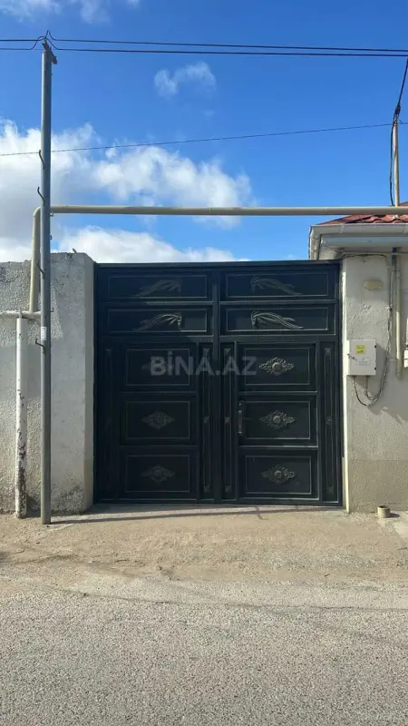 Satılır 5 otaqlı həyət evi 220 m²
