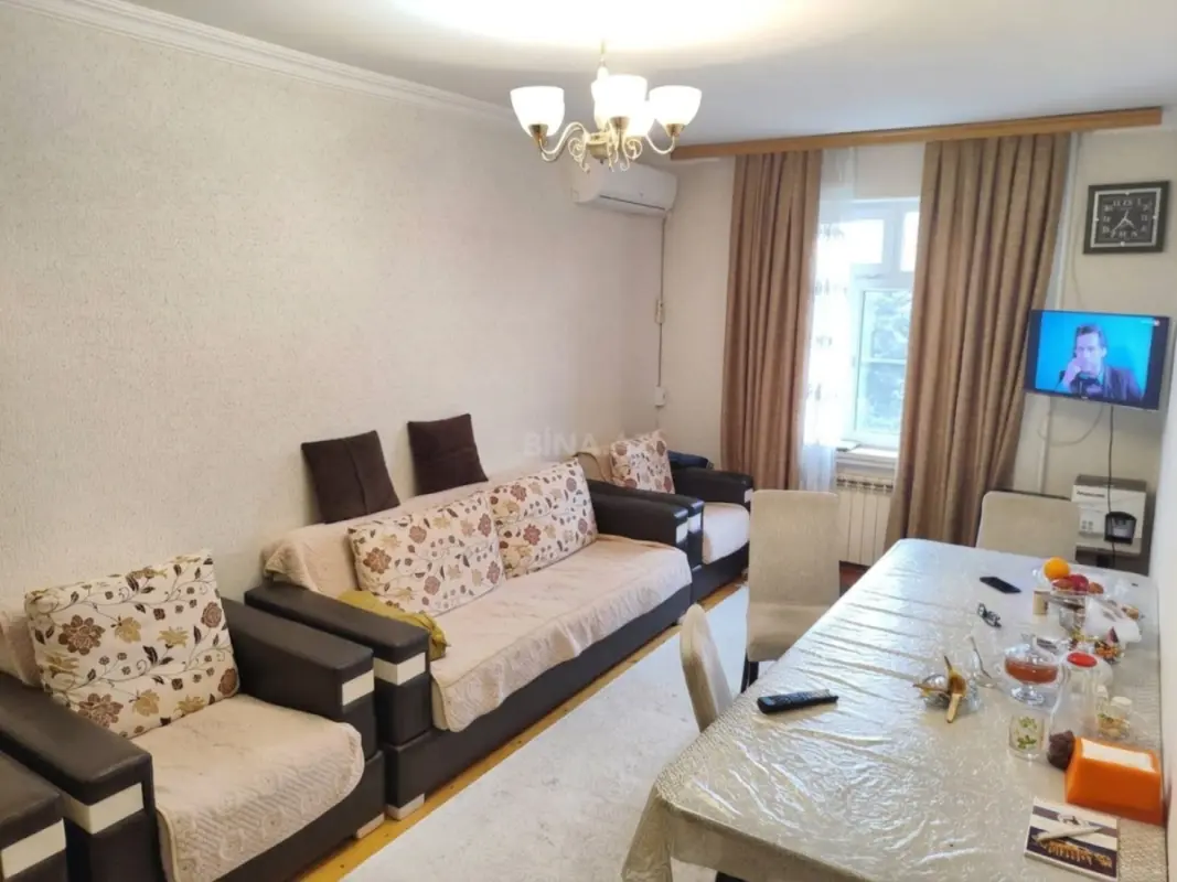 Kirayə verilir 2 otaqlı mənzil 60 m²