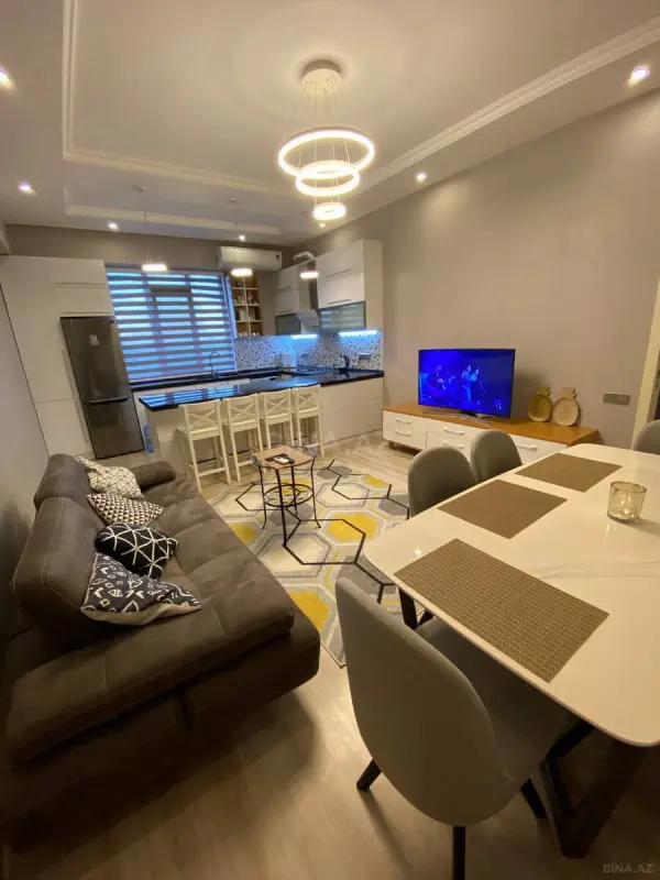 Satılır 2 otaqlı mənzil 75 m²