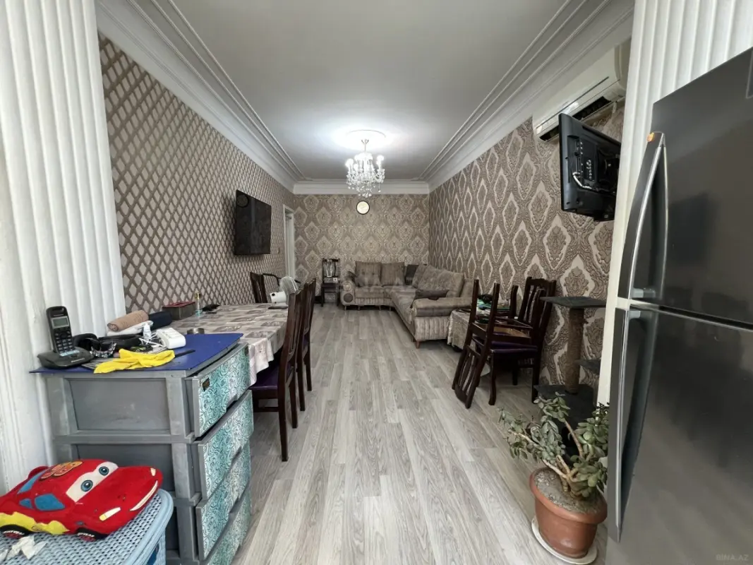 Satılır 2 otaqlı mənzil 42 m²