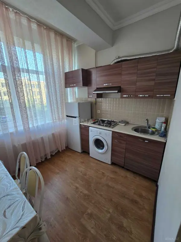 Kirayə verilir 1 otaqlı mənzil 45 m²