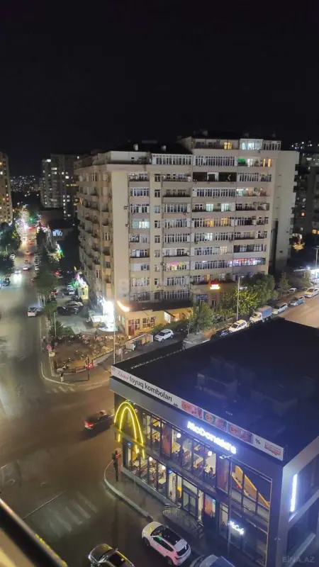 Satılır 3 otaqlı mənzil 106 m²