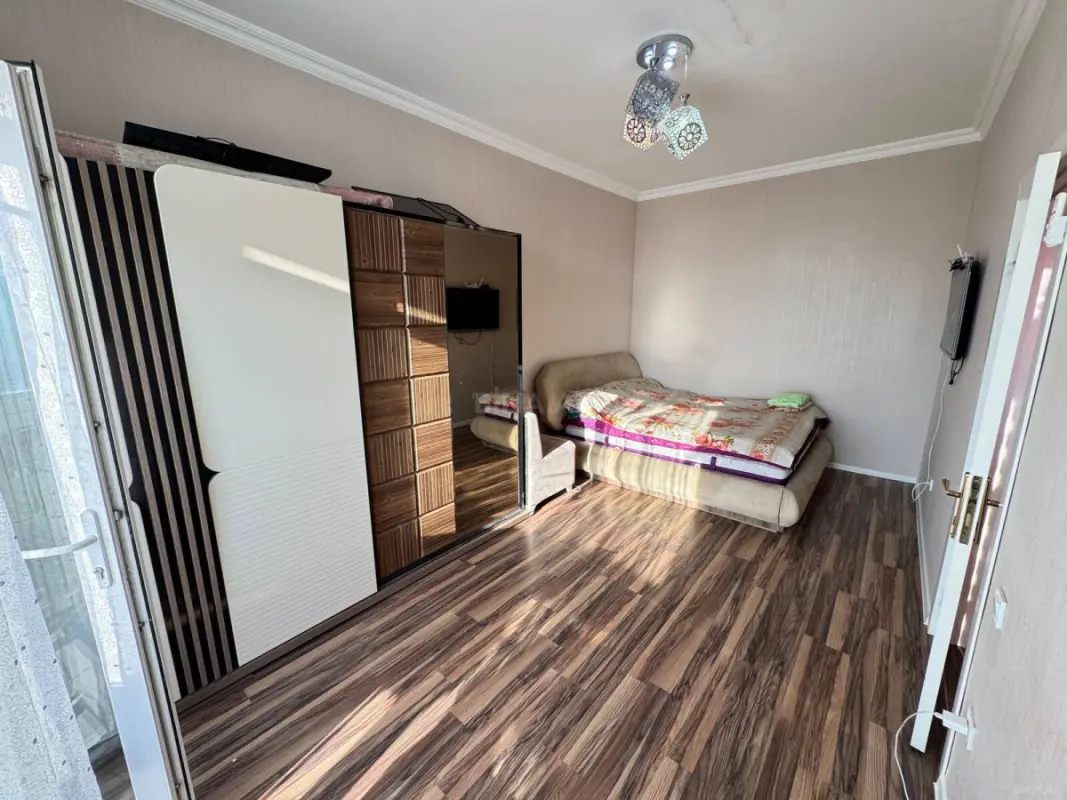 Satılır 1 otaqlı mənzil 40 m²