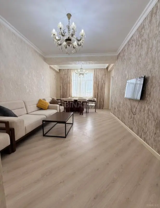 Kirayə verilir 2 otaqlı mənzil 85 m²