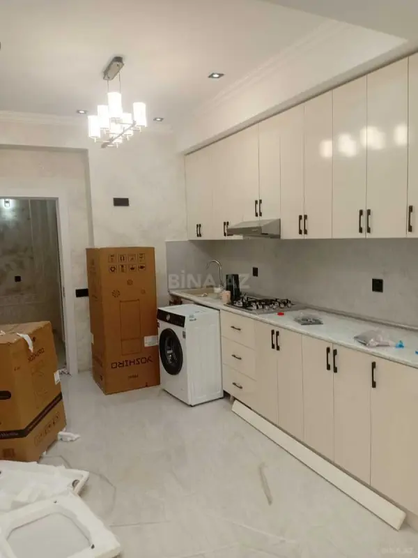 Kirayə verilir 2 otaqlı mənzil 82 m²