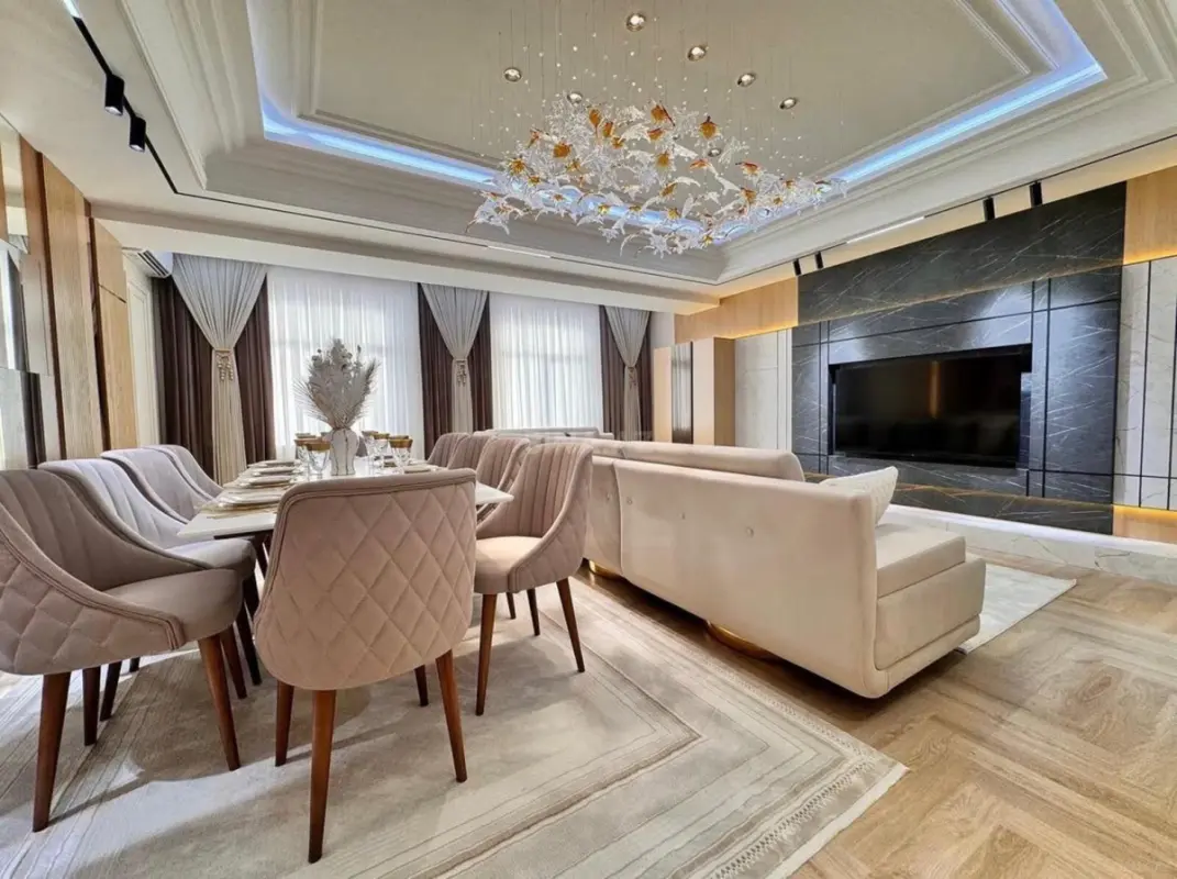 Kirayə verilir 3 otaqlı mənzil 140 m²