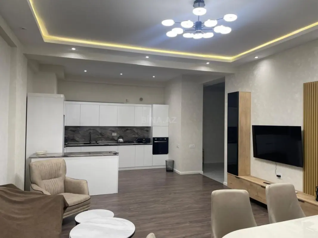 Kirayə verilir 2 otaqlı mənzil 80 m²