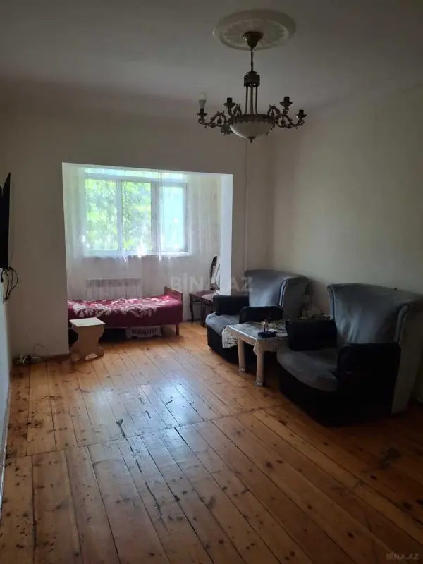 Satılır 4 otaqlı mənzil 90 m²