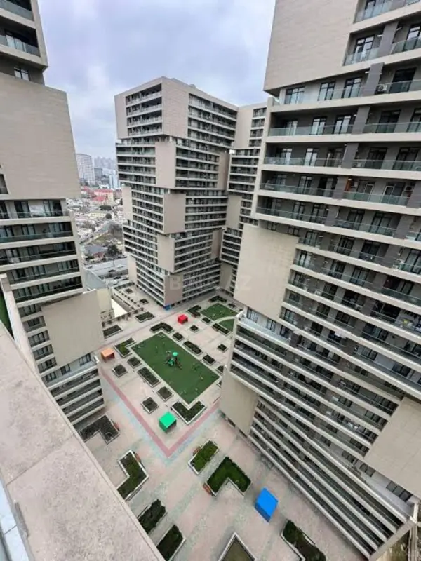 Kirayə verilir 3 otaqlı mənzil 95 m²