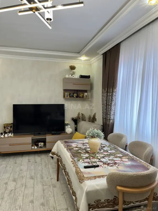 Satılır 5 otaqlı həyət evi 190 m²