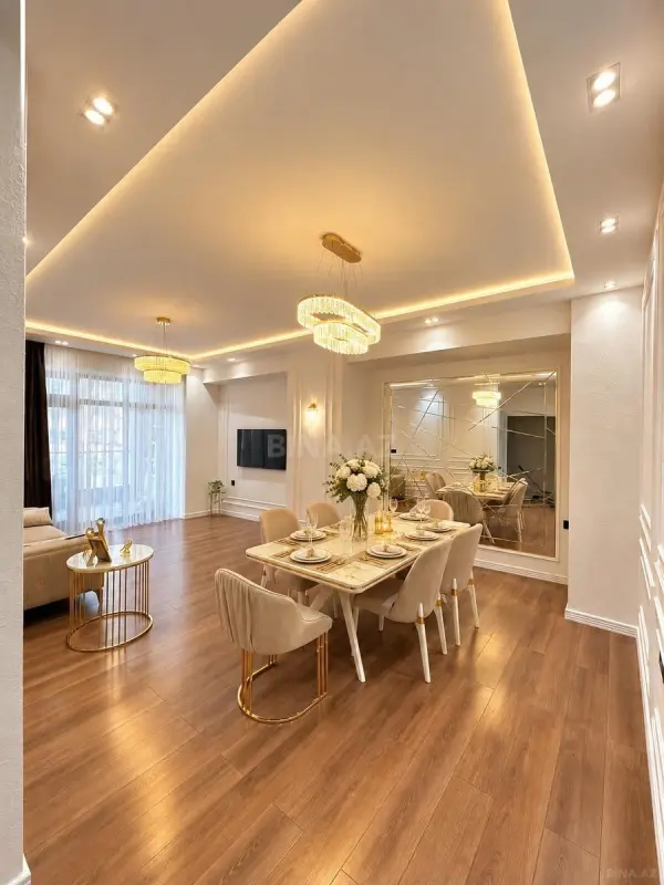 Kirayə verilir 3 otaqlı mənzil 148 m²
