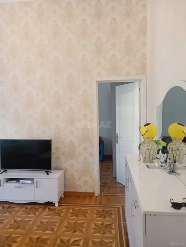 Satılır 2 otaqlı mənzil 75 m²