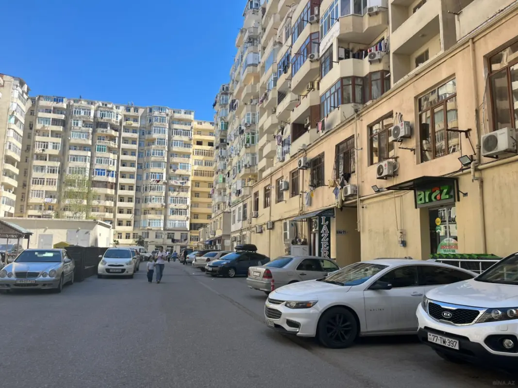 Satılır 2 otaqlı mənzil 61 m²